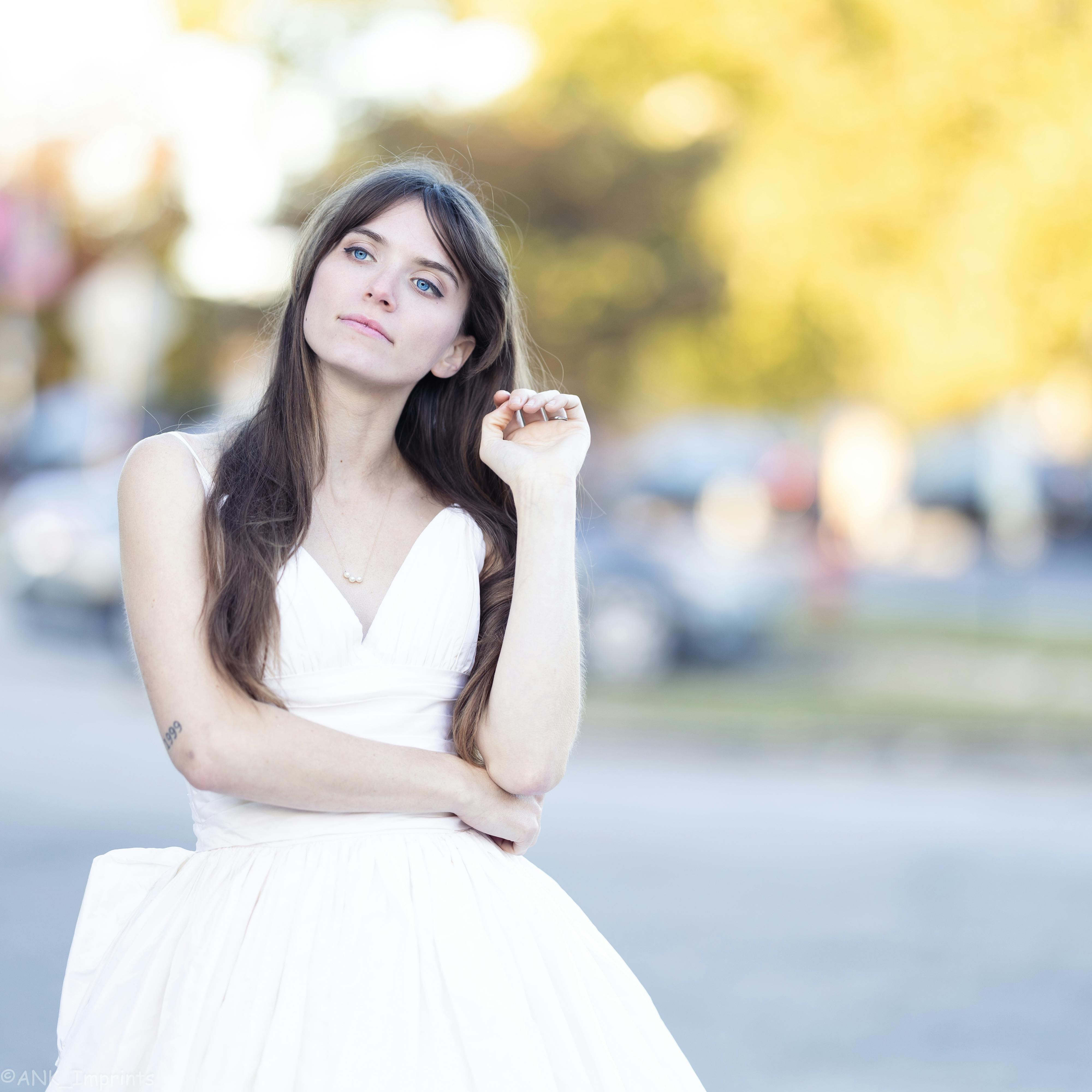 枫叶电台：失真广播海报